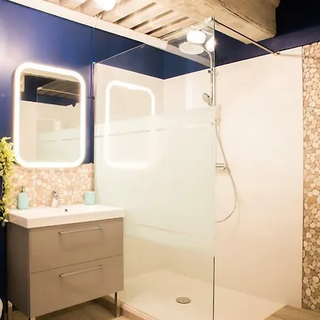 Апартаменты Le Sathonay - Loft Terrasse - Centre - Majord'home